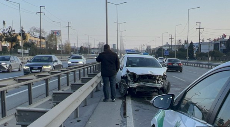 Ehliyetsiz Sürücü Trafikte Zor Anlar Yaşattı!