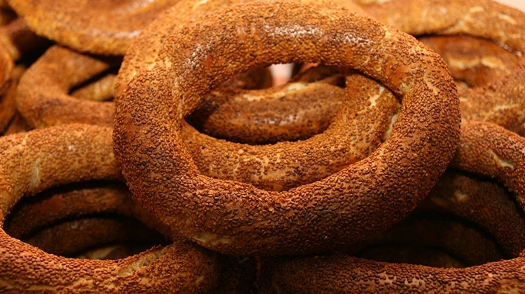 Simide Zam Geliyor! Simit Yemek Lüks Olacak