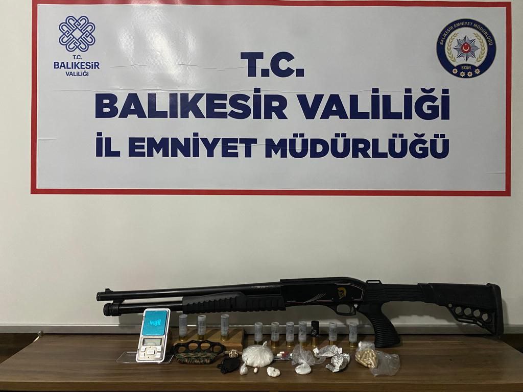 Balıkesir'de Uyuşturucu Operasyonu: 3 Tutuklu