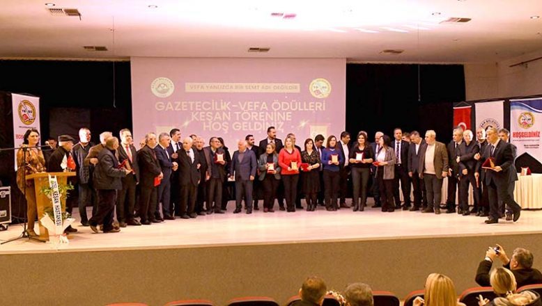 Keşan'da Gazetecilik Vefa Ödülleri Töreni Yapıldı