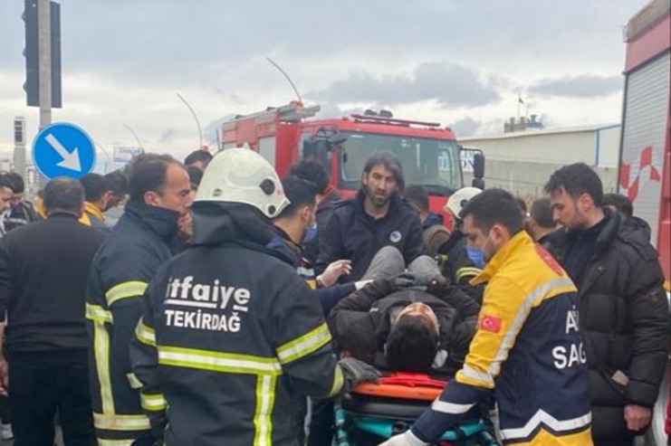 Tekirdağ'da Tır Motosikletin Üzerinden Geçti