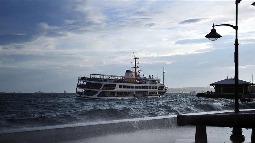 İstanbul'daki Vapur Seferlerine Lodos Engeli