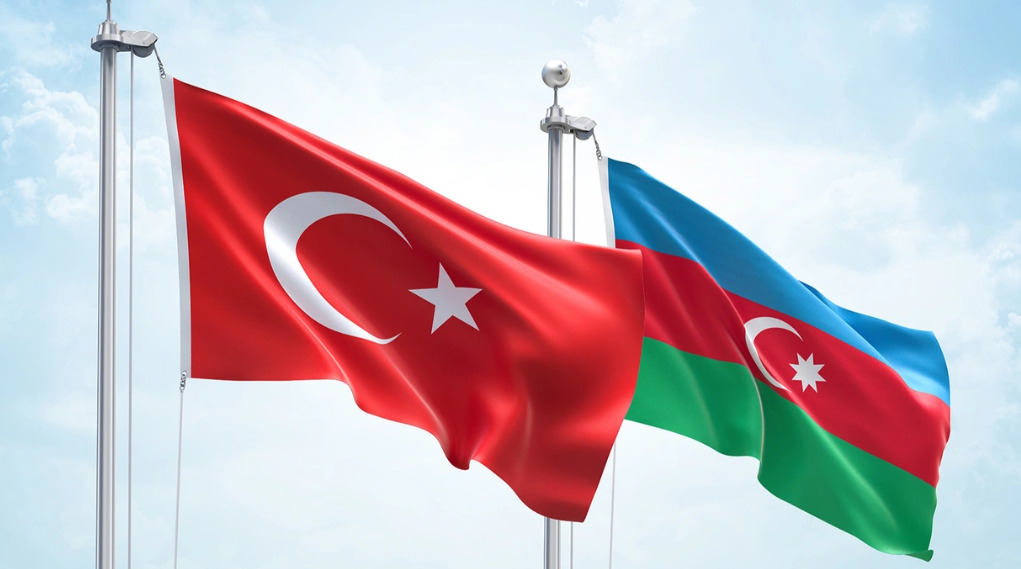 Azerbaycan'dan Türkiye'de Büyük Destek