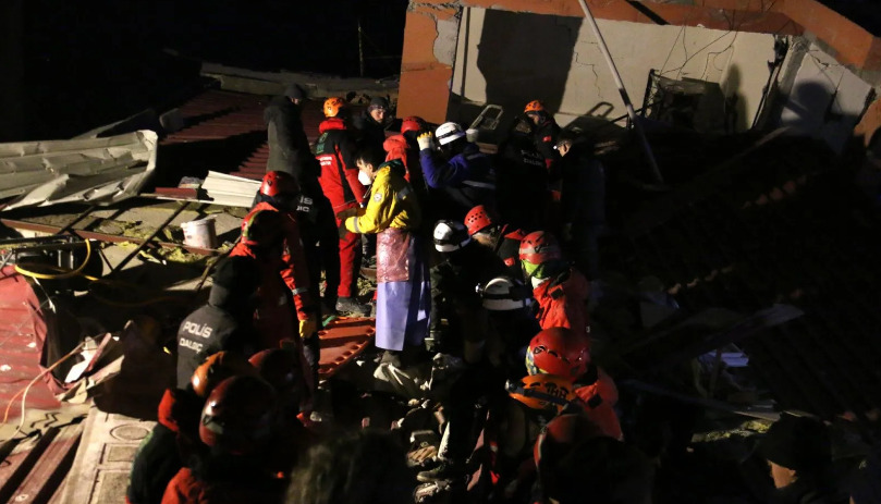 İspanyol Ekipler, Deprem Bölgesine Yardıma Geldi