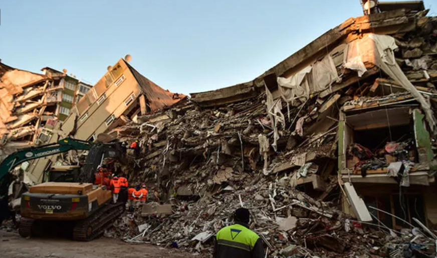 Deprem Bölgesindeki Kimliği Belirsiz Cesetlerin Fotoğrafı Çekilecek