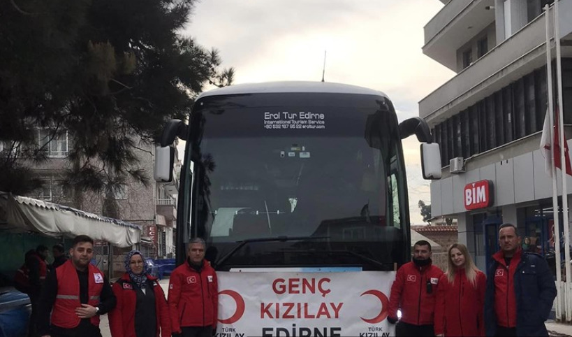 Edirne'den Türk Kızılay Gönüllüleri Deprem Bölgesine Gitti