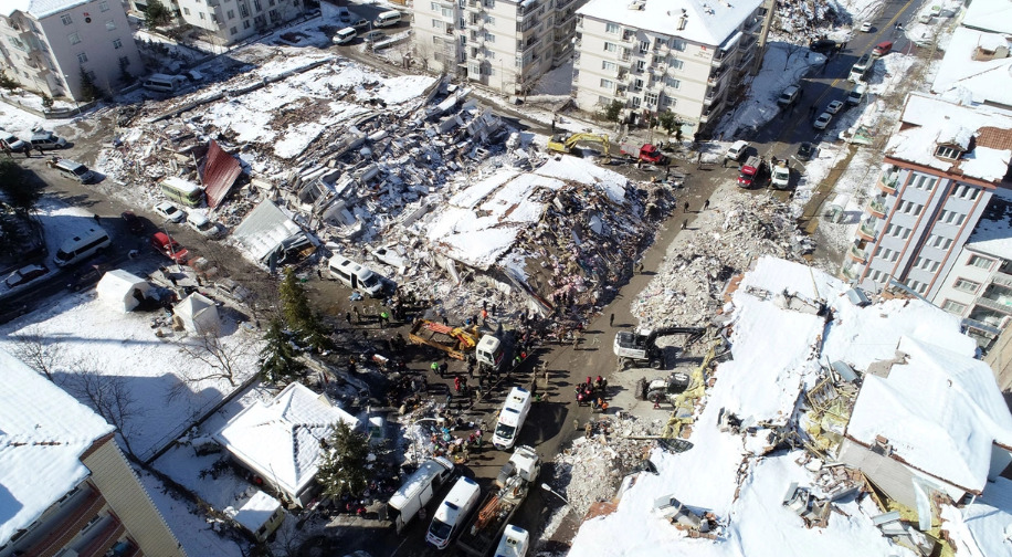 Depreme İlişkin 31 Kişi Hakkında Gözaltı Kararı