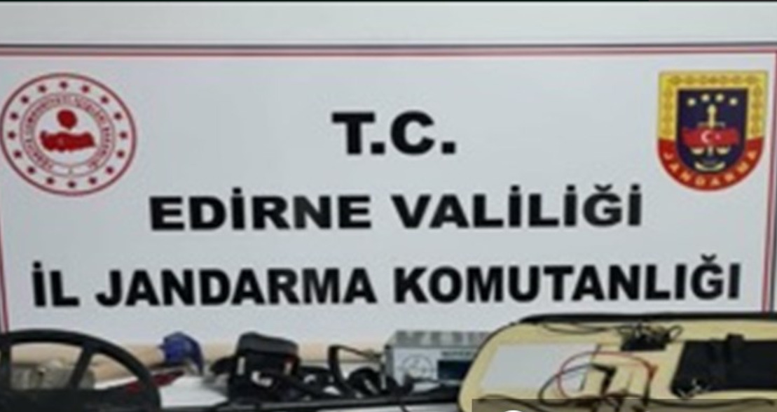 Edirne'de İzinsiz Kazı! 5 Kişi Suçüstü Yakalandı