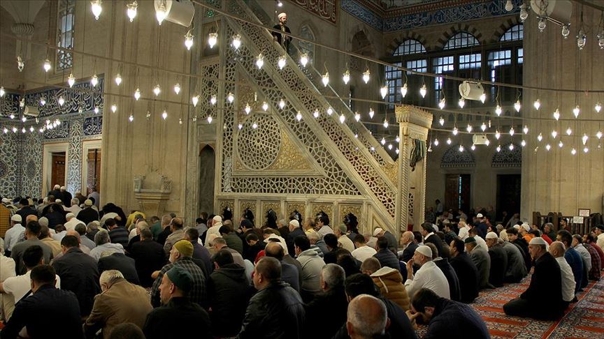 Selimiye Camisi'nde Depremde Hayatını Kaybedenler İçin Dua Edildi