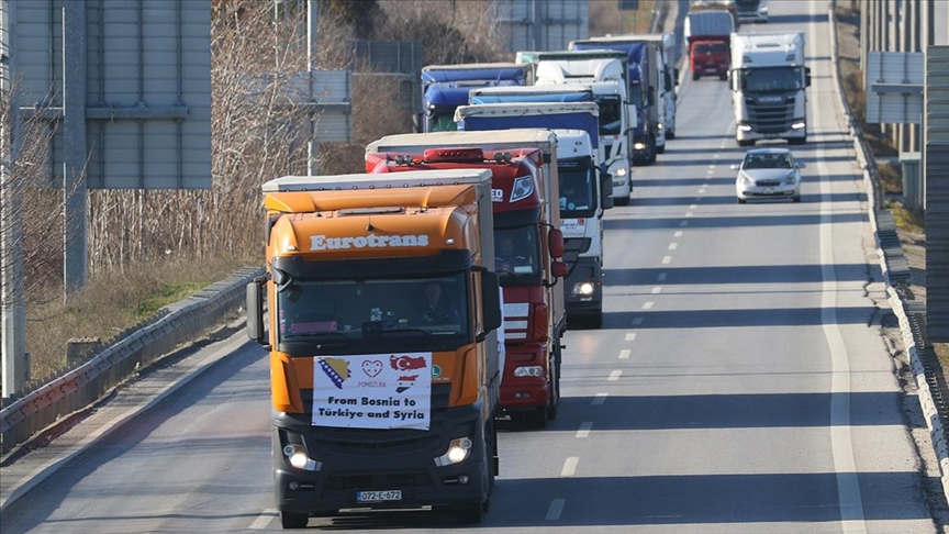 Bosna Hersek'ten 55 Tır Yardım Malzemesi Türkiye'ye Geldi