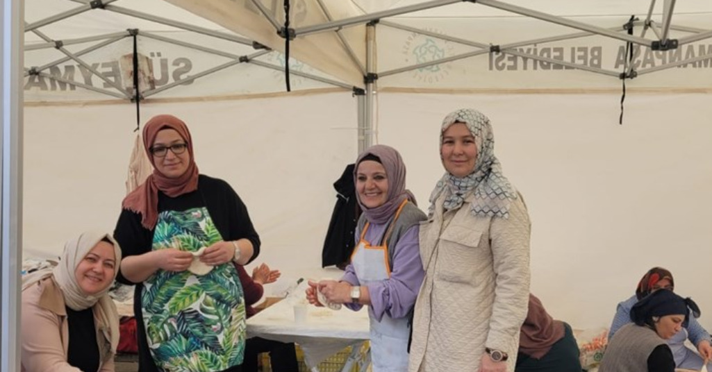 Tekirdağ'da Depremzedeler İçin Kermes Düzenlendi