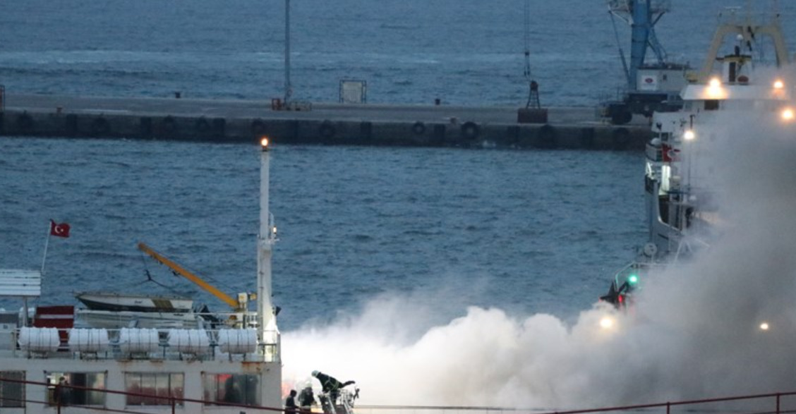 Tekirdağ'da Feribottaki Otomobil Yandı