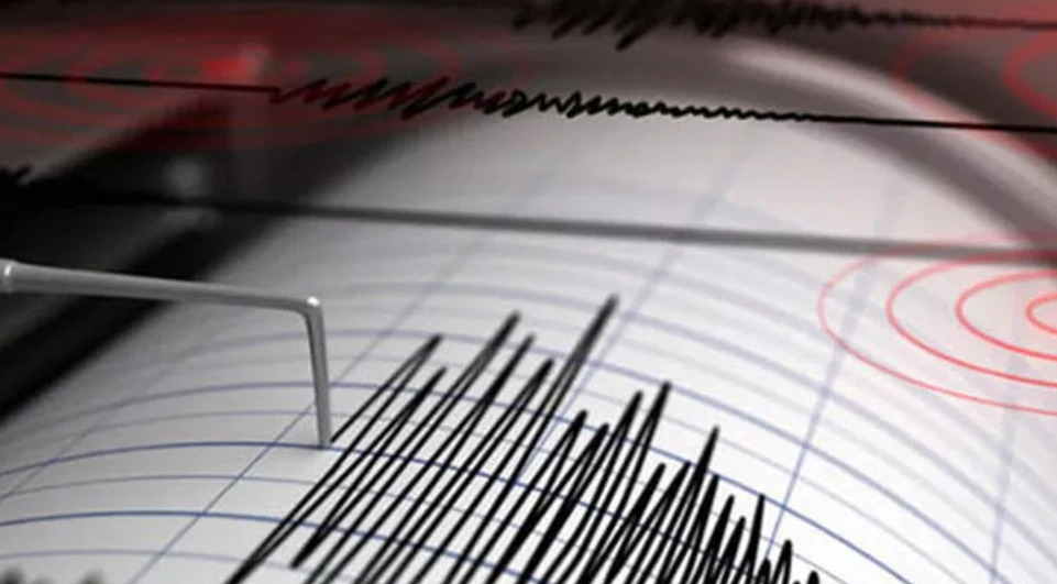 Hatay'da Deprem! Çevre İlçe ve İllerde Hissedildi