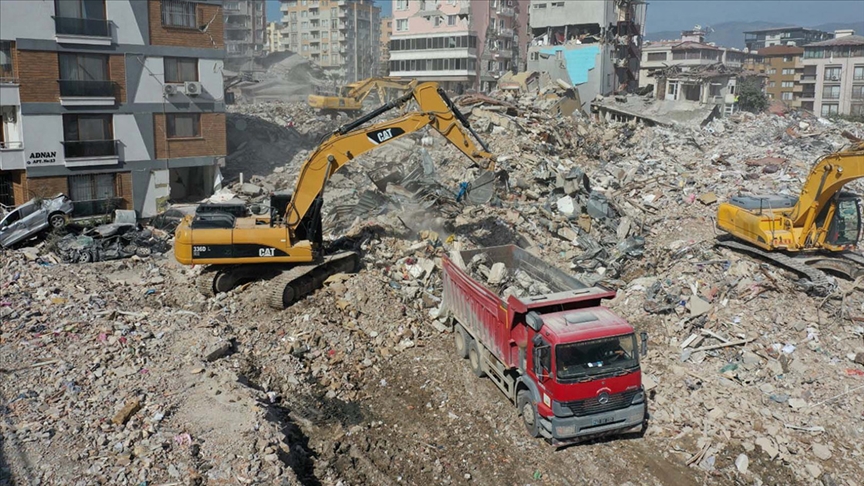 Kocaeli'nden Giden Ekiplerin Deprem Bölgesindeki Çalışmaları Sürüyor