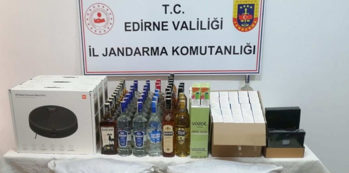 Edirne'de Birçok Kaçak Ürün Ele Geçirildi: 9 Kişi Hakkında İşlem Yapıldı