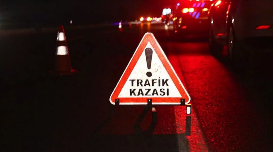 Zincirleme Trafik Kazasına 5 Araç Karıştı: 1 Ölü, 4 Yaralı