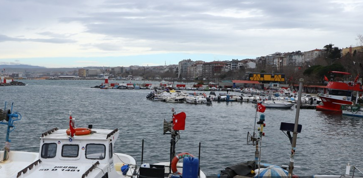 Tekirdağ'da Lodos Deniz Ulaşımı Olumsuz Etkiledi