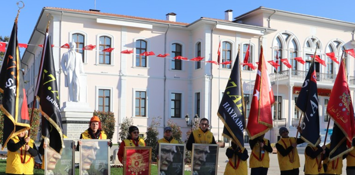 57. Alay'ın Üyeleri Çanakkale'ye Yürüdü