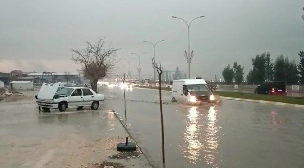 Deprem Bölgesinde Sel Felaketi! 1 Ölü, 4 Kayıp Var