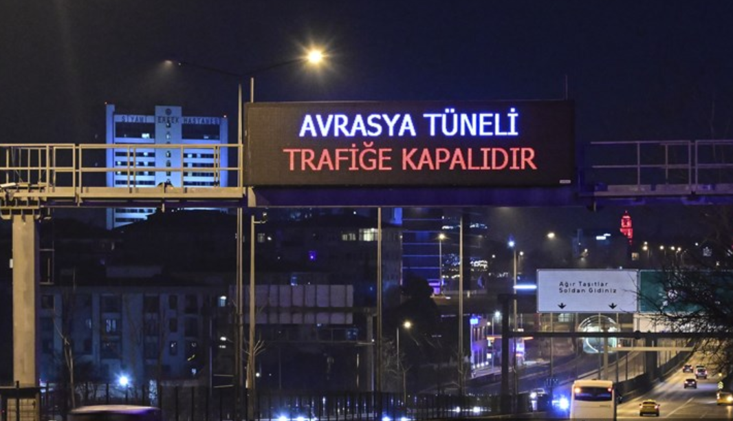 Avrasya Tüneli Trafiğe Kapandı