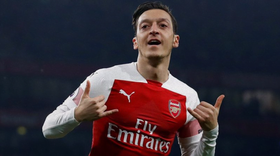 Mesut Özil'den Hayranlarını Üzen Haber! Sosyal Medyadan Duyurdu