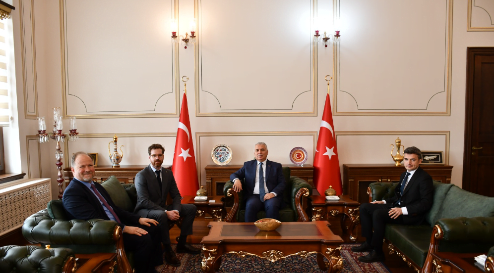 Vali Yıldırım, Konsolos Hall'ı Misafir Etti