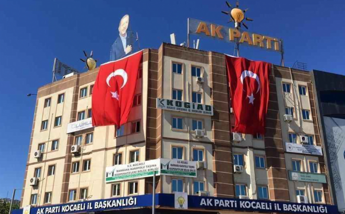 AK Parti Kocaeli İl Başkanlığı'nda Temayül Yoklaması Yapıldı