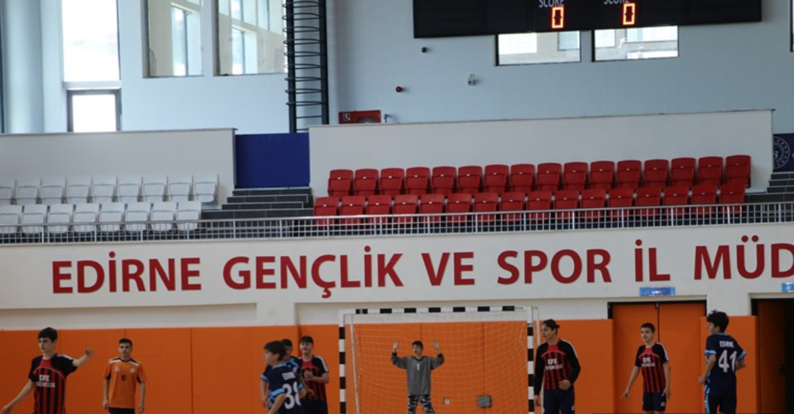 Edirne'den 3 Okul Spor Müsabakalarına Katıldı