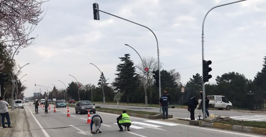 Edirne'deki Yaya Yolları Engelli Vatandaşlara Uygun Hale Getirildi