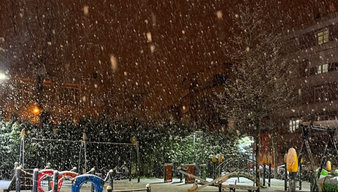 Sakarya ve İlçelerinde Kar Yağışı Etkili Oldu