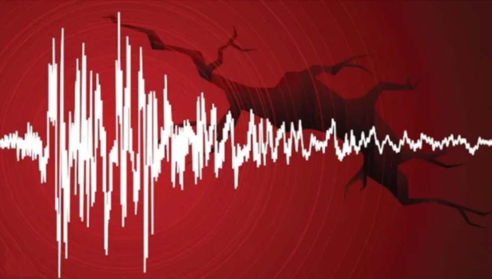 Adana'da Deprem! Çevre İlçe ve İllerde de Hissedildi