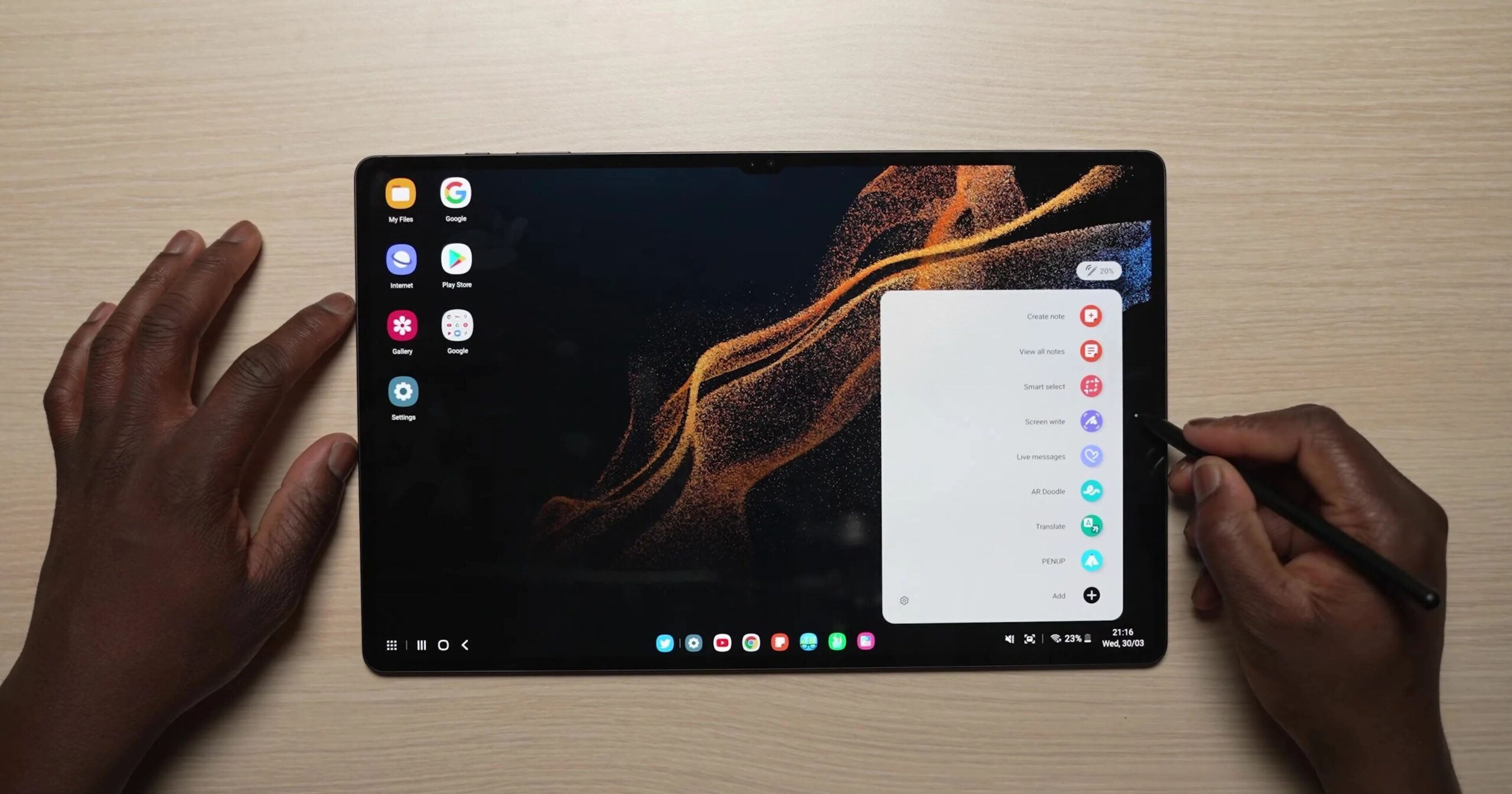 Galaxy Tab S9 Ultra, İnce ve Güçlü Şekilde Geliyor