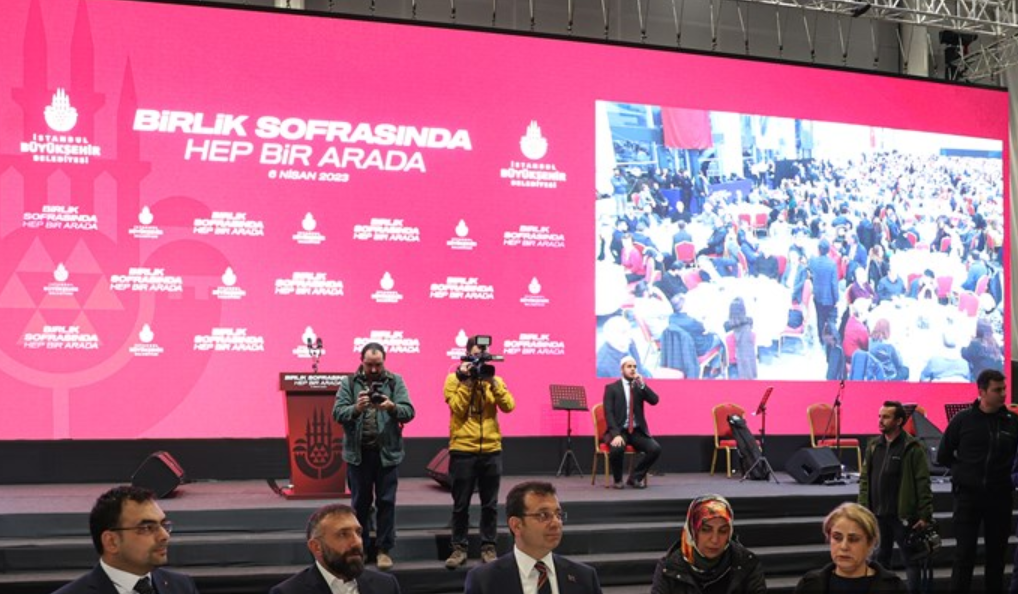 İBB'de "Birlik Sofrasında Hep Bir Arada" İftarı