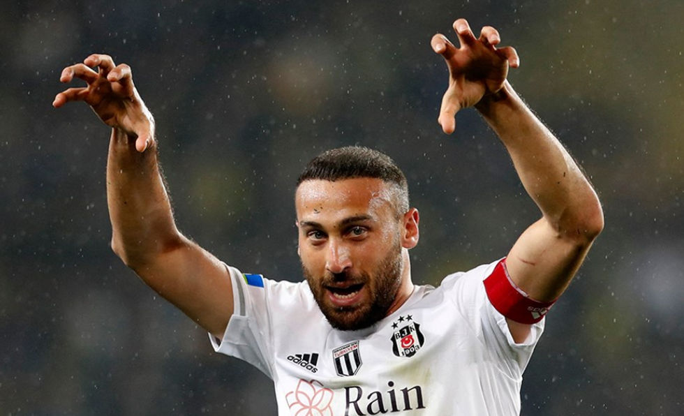 Cenk Tosun'dan Beşiktaş'a Kötü Haber