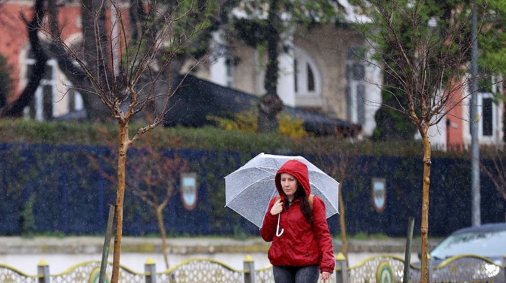 Edirne Yağmurlu Havaya Teslim Oldu