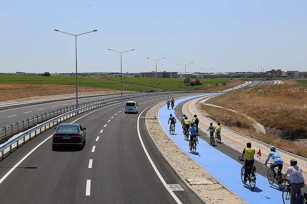 'Sağlık Yolu' Hizmete Açıldı