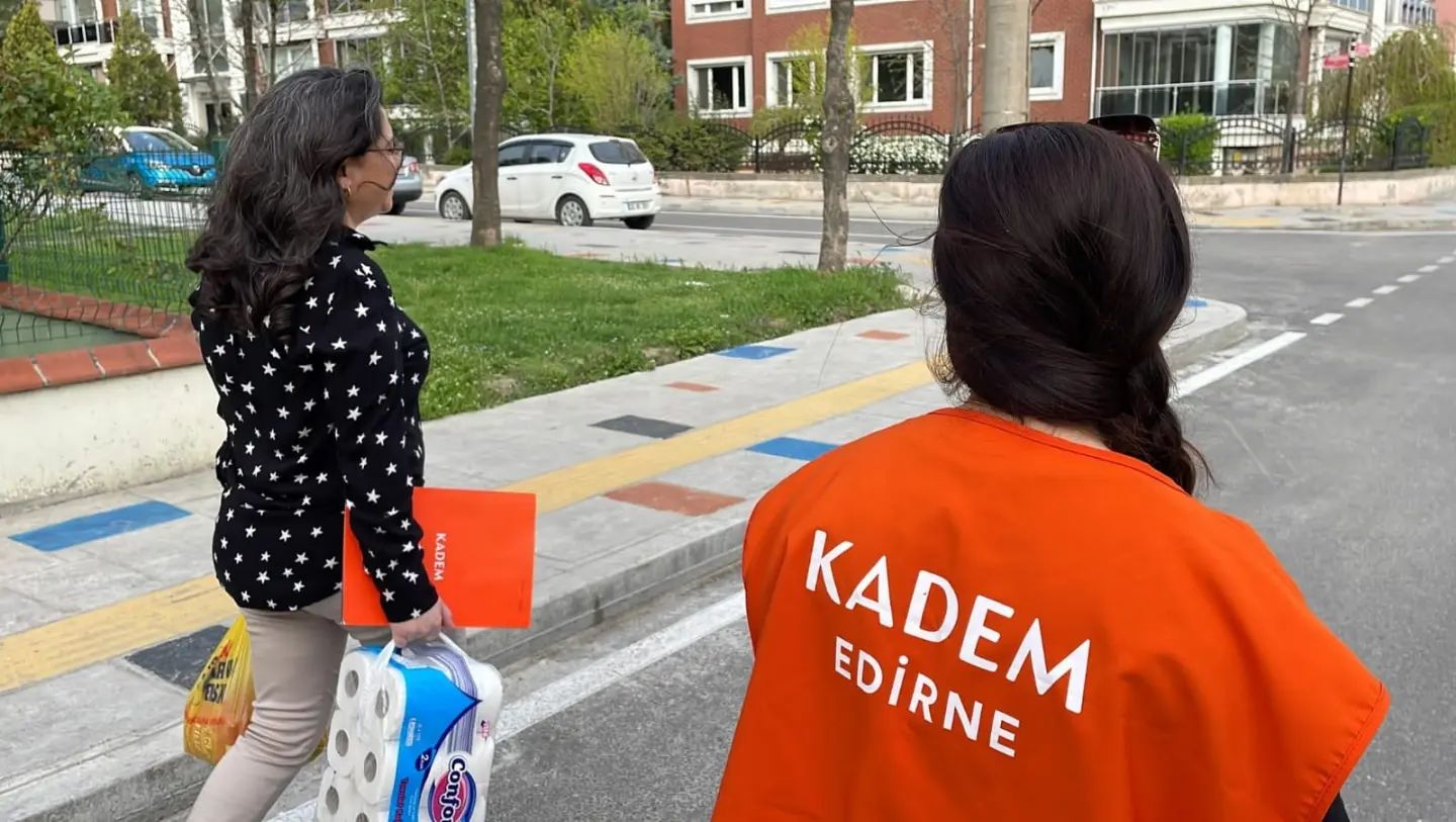 KADEM Edirne'den Depremzedelere Yardım