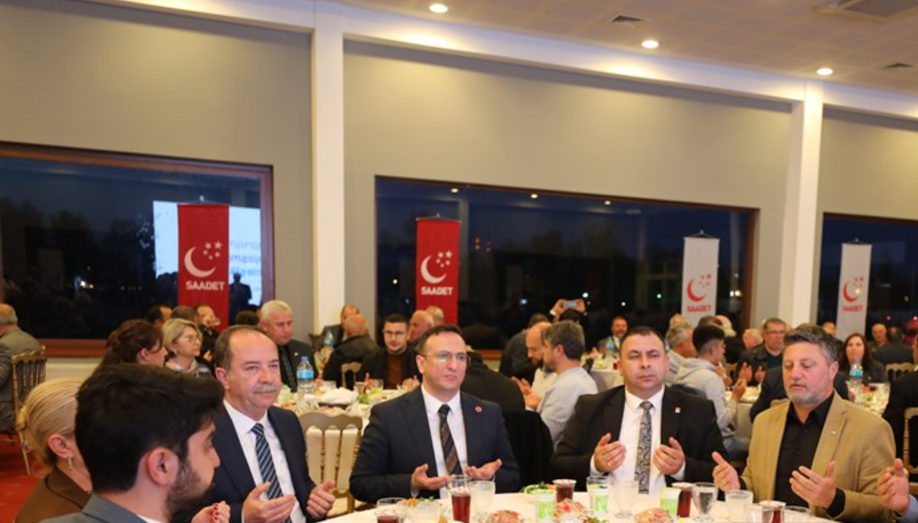 Saadet Partisi Edirne'de İftar Programı Düzenledi