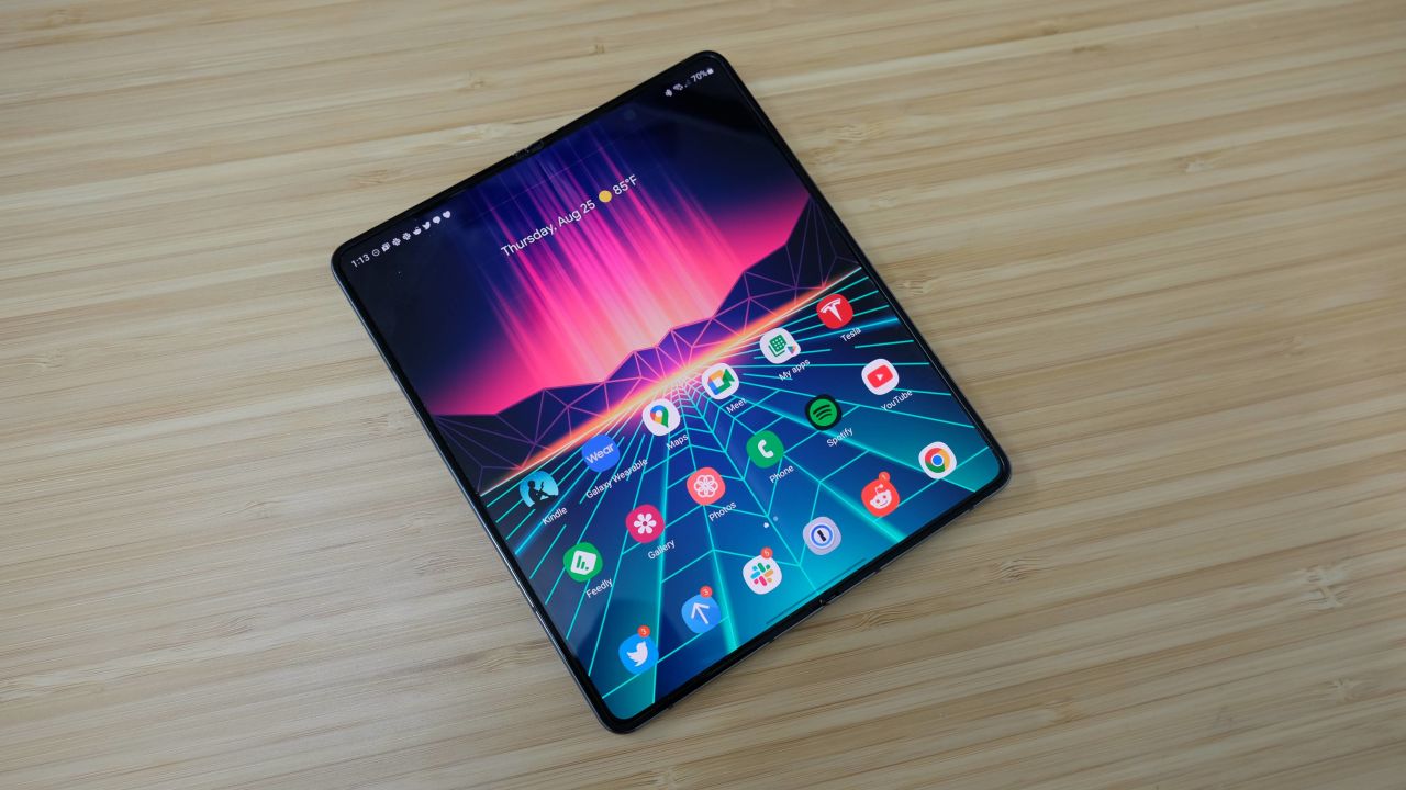 Samsung, Galaxy Z Fold 5 ve Z Flip 5'i Piyasaya Sürmek İçin Acele Edebilir