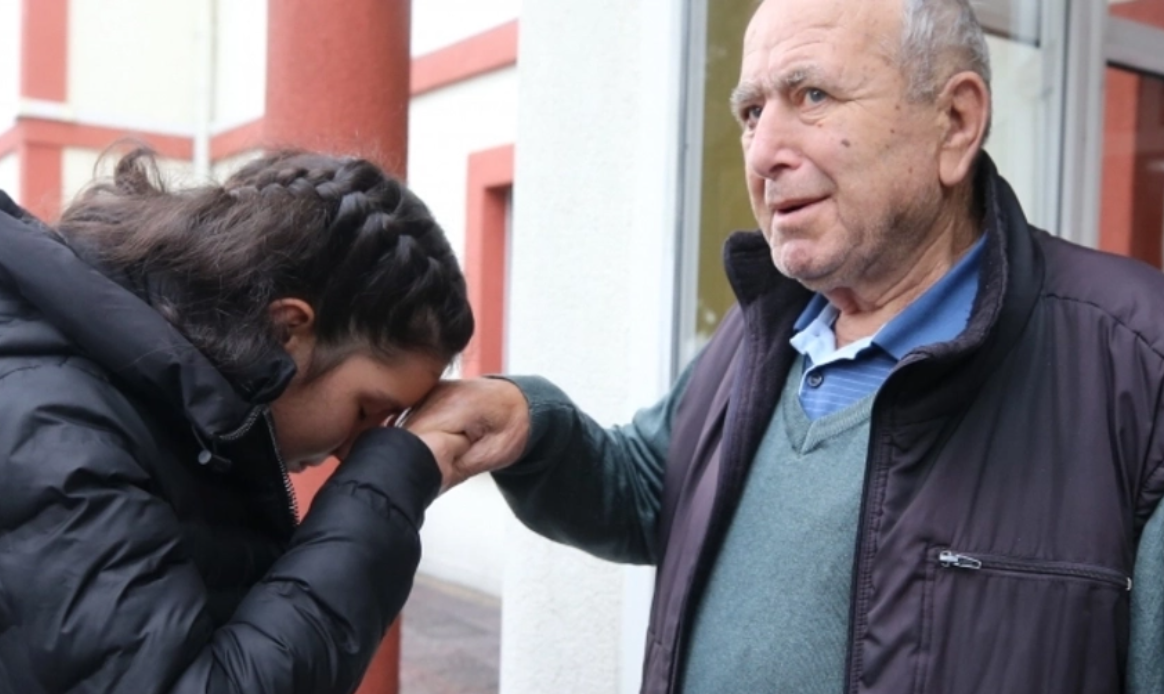 Kırklareli'nde Devlet Korumasındaki Çocuklar, Huzurevi Sakinlerinin Bayramını Kutladı