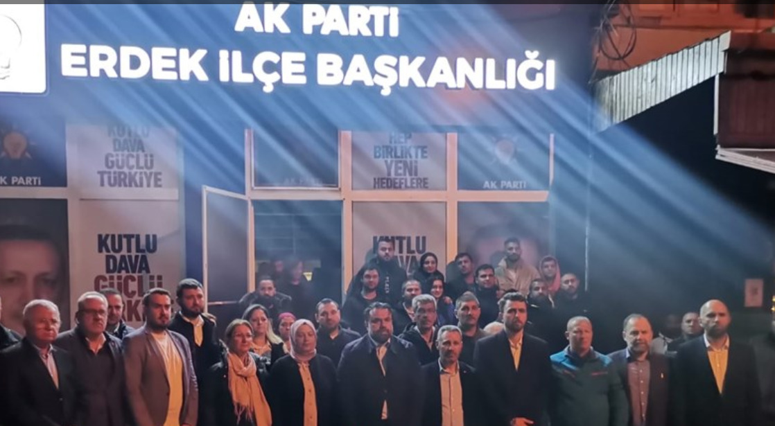 Seçim Aracına Saldırıp Şoförü Darp Eden 2 Kişi Yakalandı