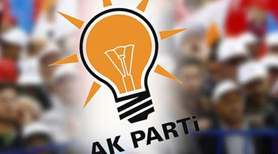 300 Kişi O Partiden Ayrılık AK Parti'ye Katıldı