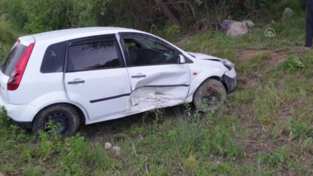 Dereye Devrilen Aracın Sürücü Kayıplara Karıştı