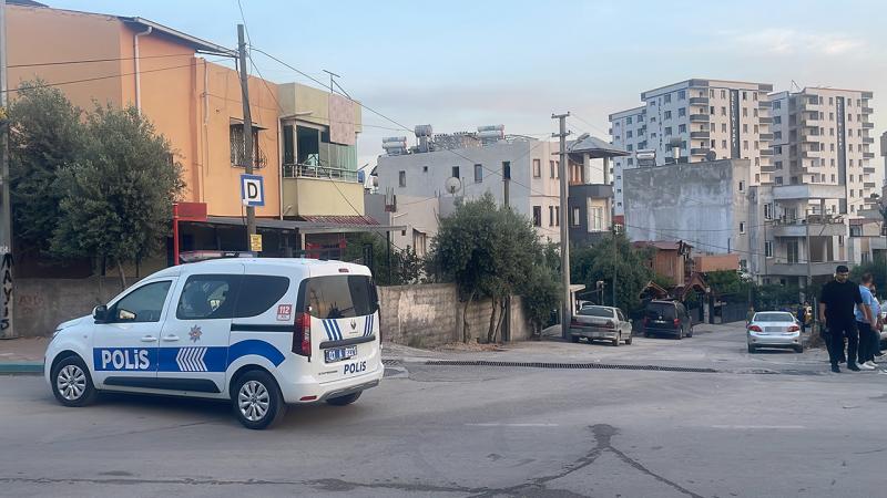 Eşini Öldürdü, İki Kayınbiraderini ve Halasını Yaraladı