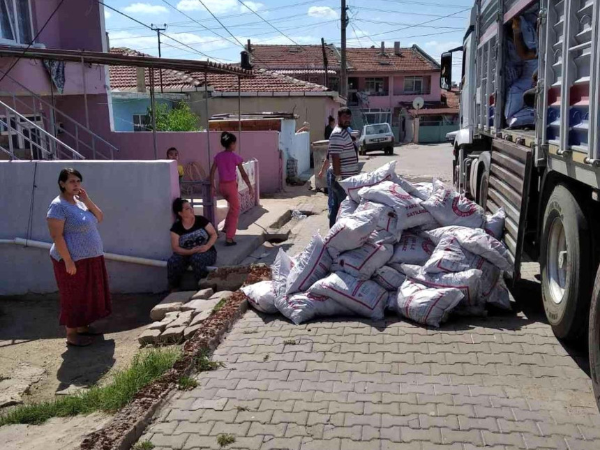 Hayrabolu'da Bin 696 Kişiye Yardım Yapıldı