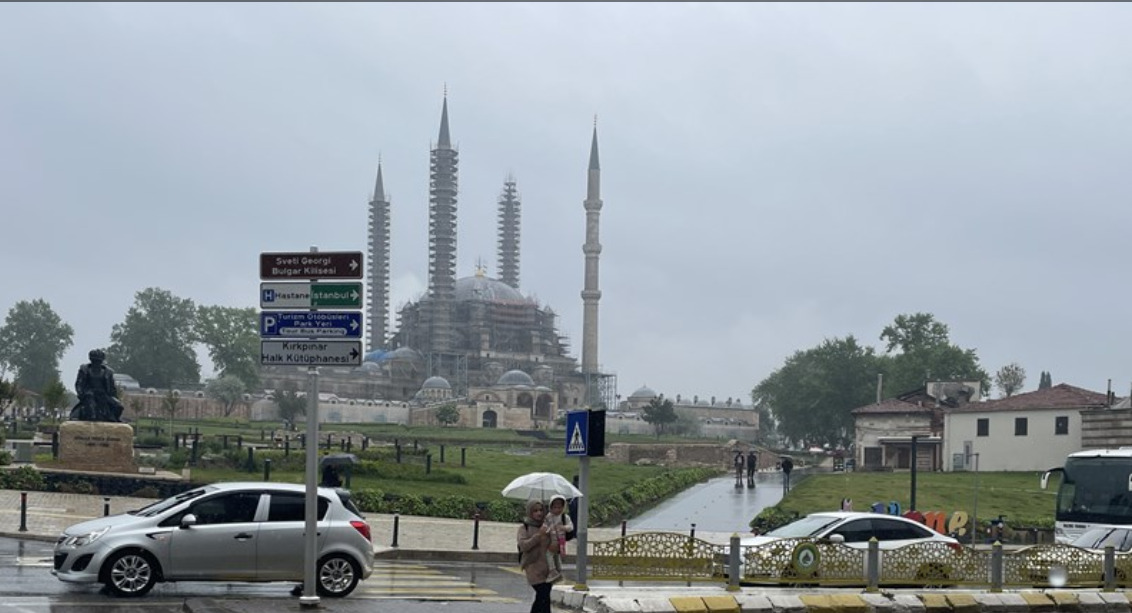 Edirne'de Etkili Olan Sağanak Yaşamı Olumsuz Etkiledi