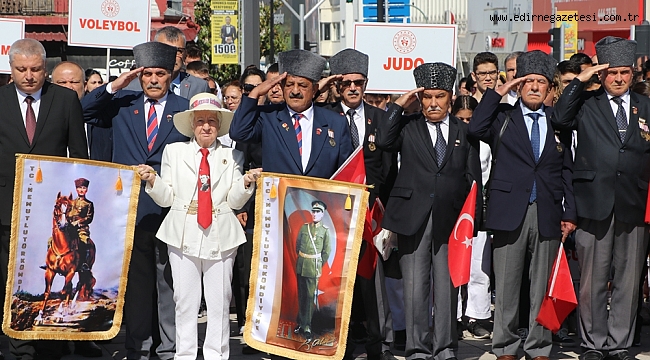 Edirne'de 19 Mayıs Törenlerle Kutlandı