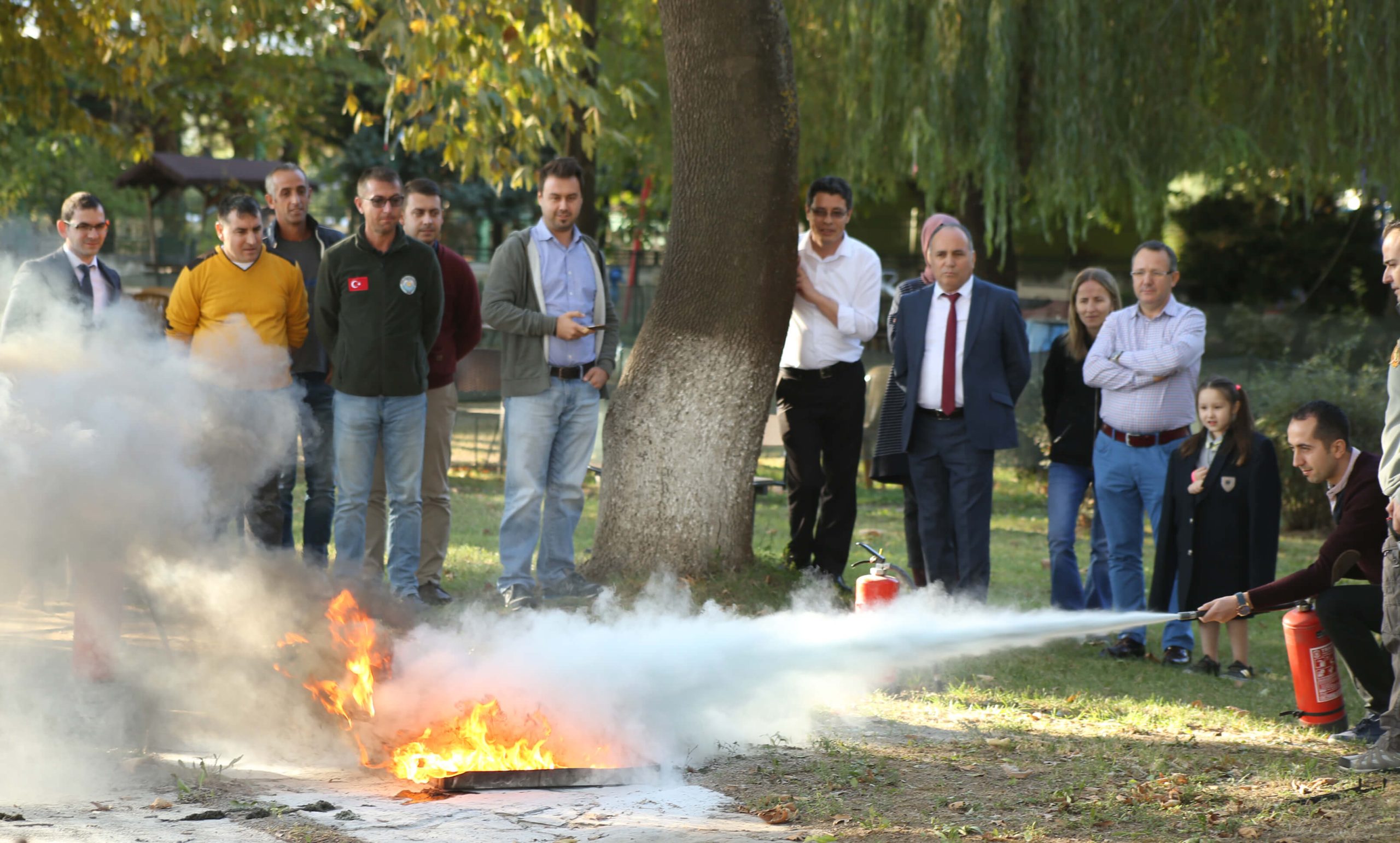 Trakya Üniversitesi Sosyal Tesislerinde Yangın Söndürme Eğitimi