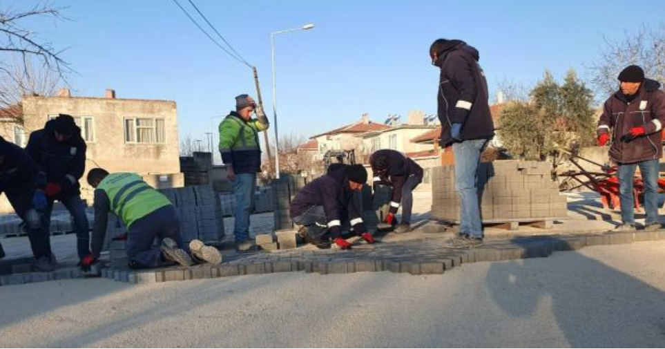  Pınarhisar'da Yol Yapım Çalışmaları Sürüyor