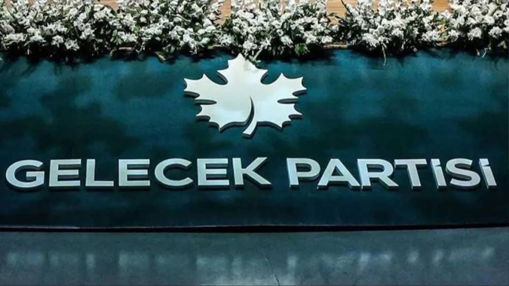 Gelecek Partisi'nde İstifa Depremi